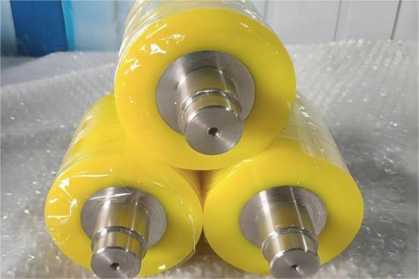 Roller Karet: Komponen Versatile kanggo Macem-macem Industri